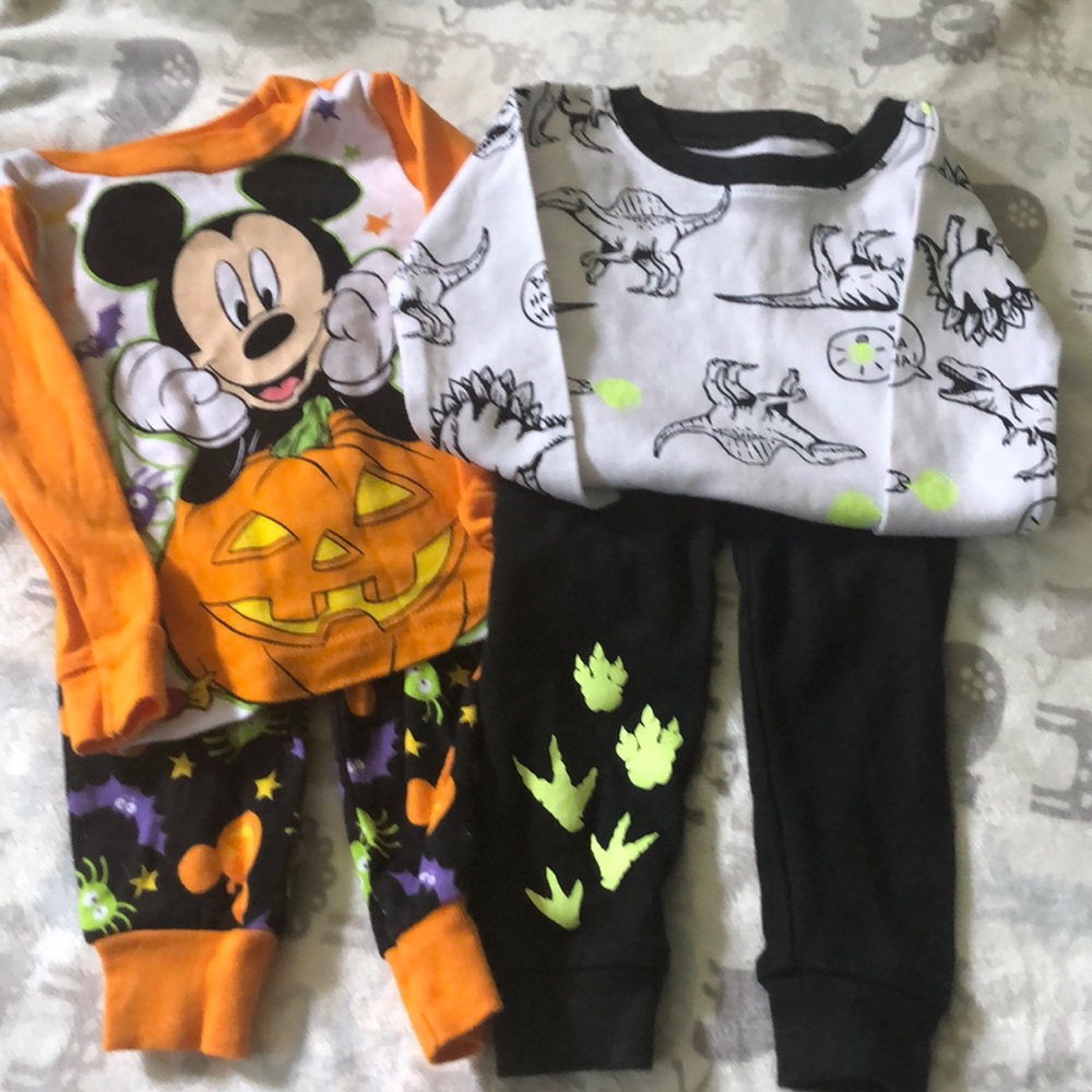 Dinosaur and Mickey Mouse pajama sets long sleeve